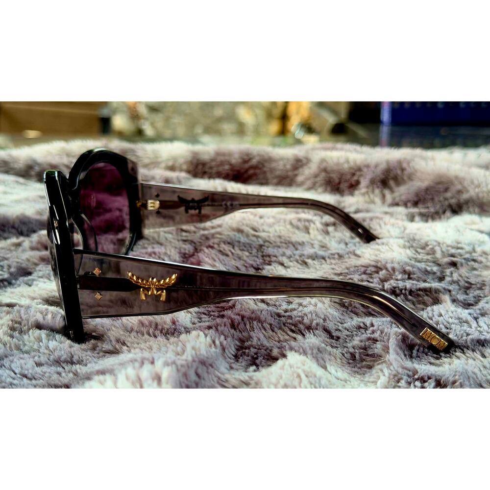 MCM Worldwide MW0005 Oversized Round Sunglasses โ NWT - Picture 3 of 7